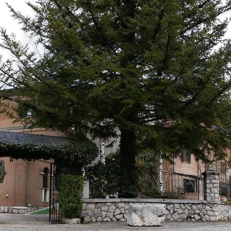 LH Albergo Il Picchio Pescasseroli Esterno foto