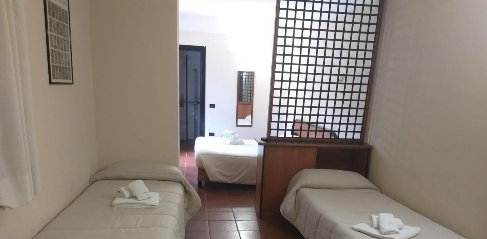 LH Albergo Il Picchio Pescasseroli Esterno foto