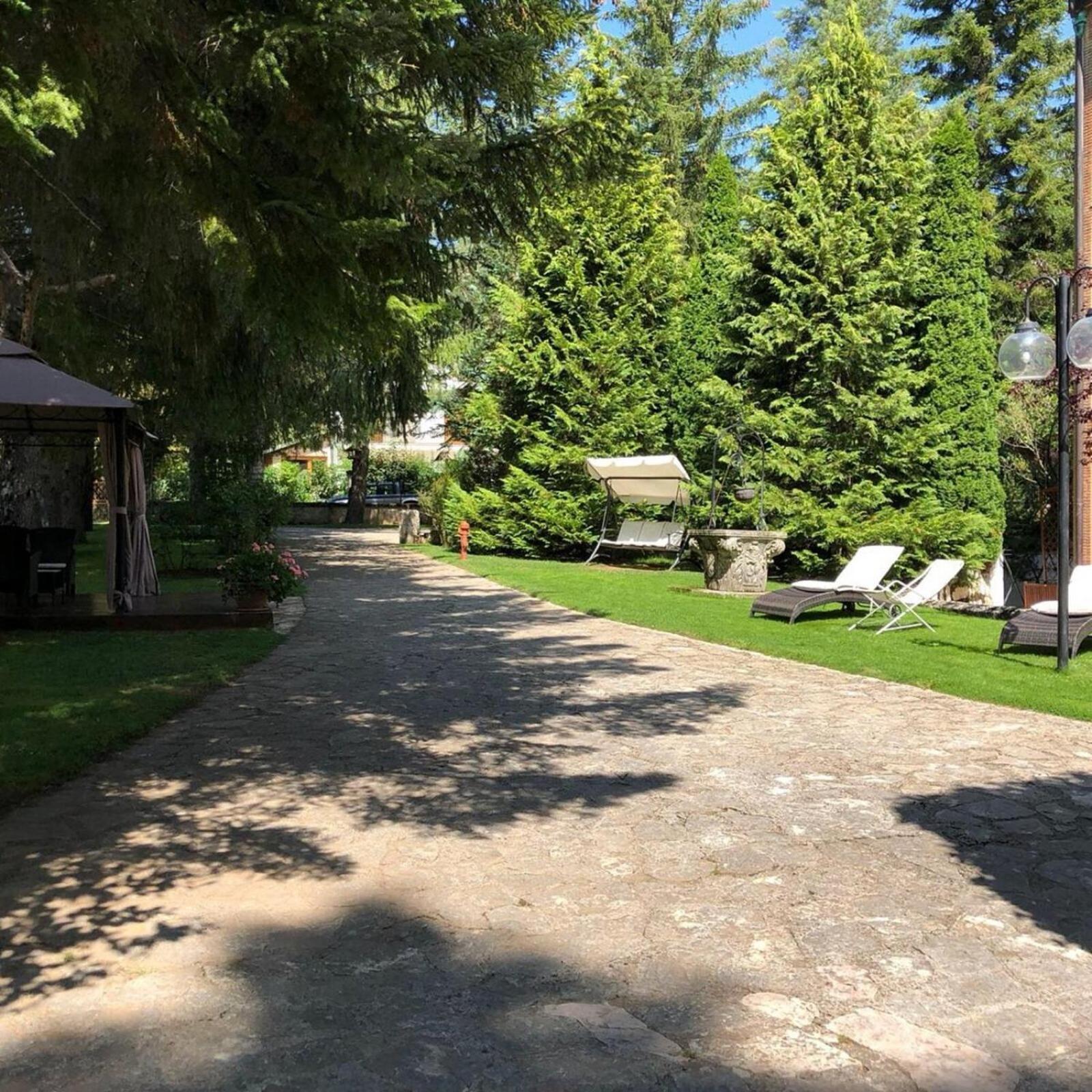 LH Albergo Il Picchio Pescasseroli Esterno foto