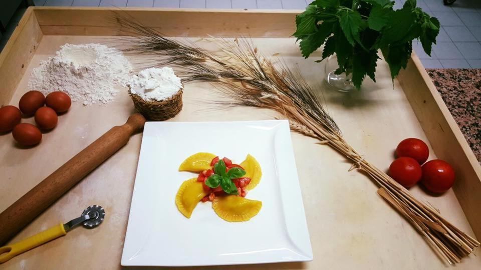 LH Albergo Il Picchio Pescasseroli Esterno foto